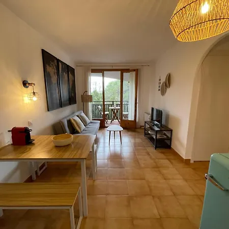 Tramontana -apartamento Con Piscina Junto La Playa Apartment *