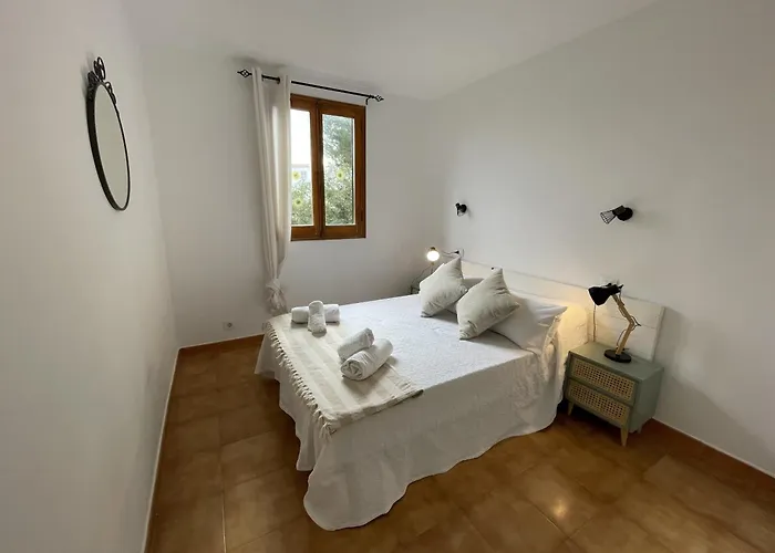 Tramontana -apartamento Con Piscina Junto La Playa Apartment