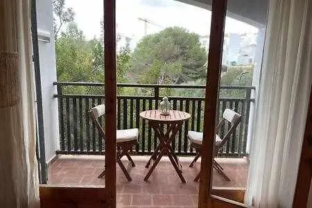 Tramontana -apartamento Con Piscina Junto La Playa Apartamento *