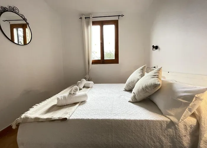 Tramontana -apartamento Con Piscina Junto La Playa Apartamento *