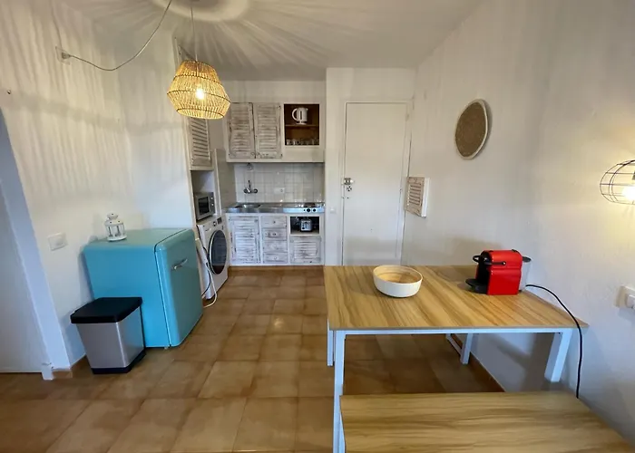 Tramontana -apartamento Con Piscina Junto La Playa *