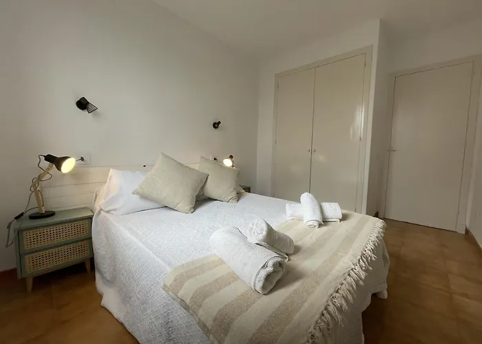 Tramontana -apartamento Con Piscina Junto La Playa アレナル・デン・カステル